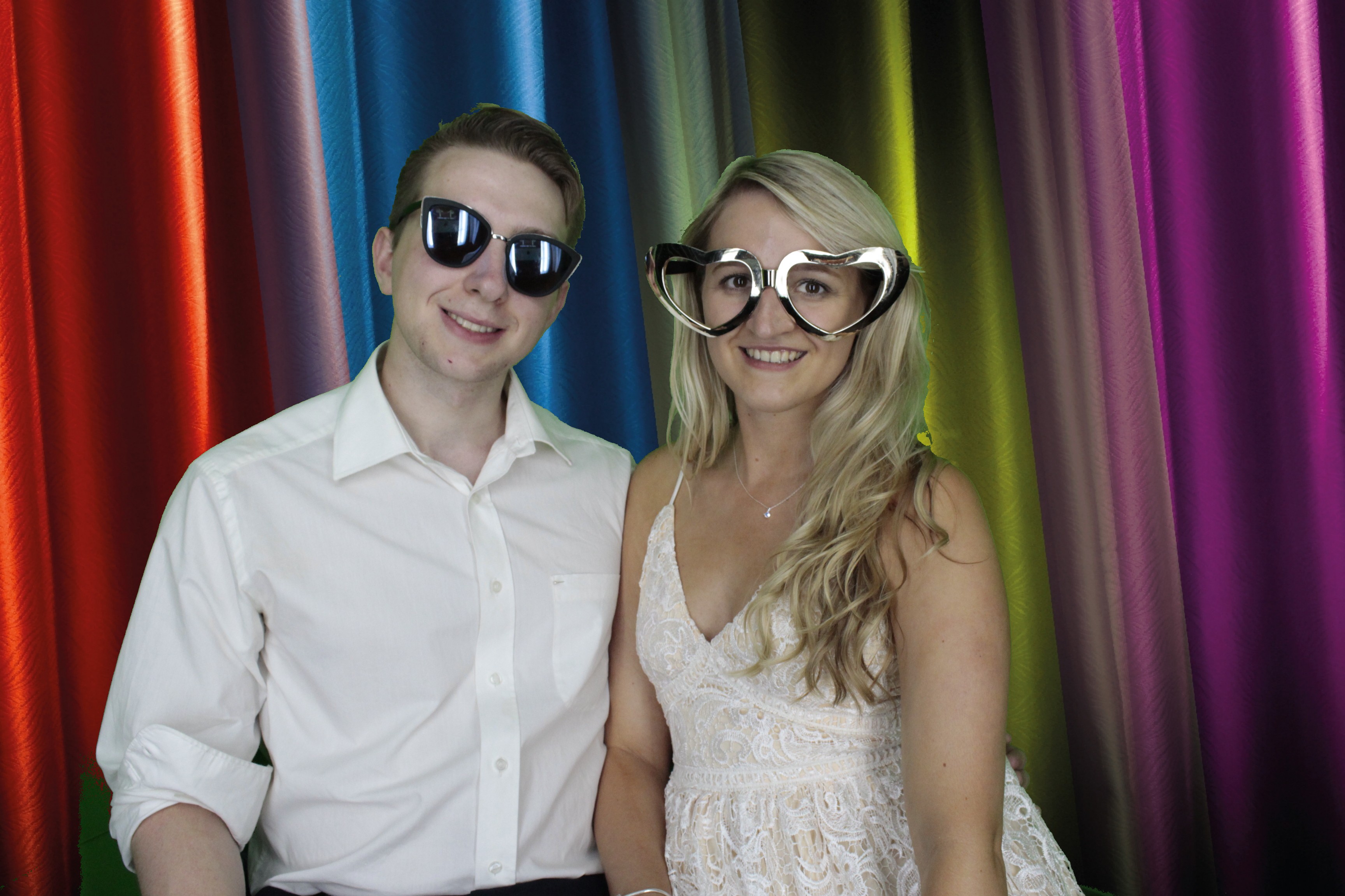 Bhavin & Yasmin’s Wedding | View more photos from the event at gallery.myphotoboothexperience.co.uk/u/MyPhotoBoothExperienceLtd/Bhavin-Yasmin’s-Wedding